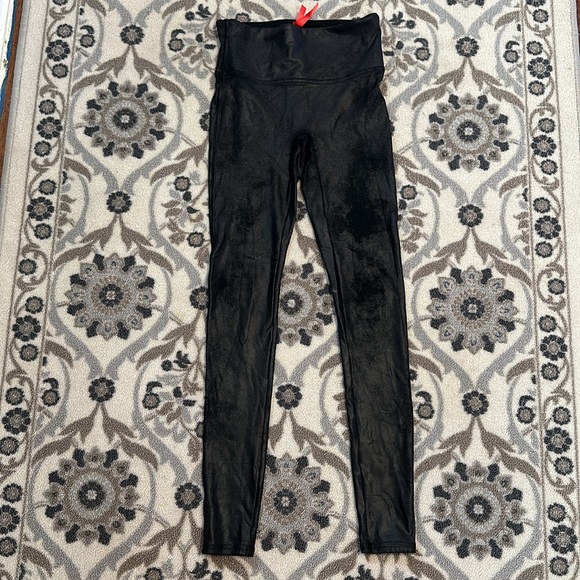 SPANX Leggings Size S Small Distressed Faux Leather Skinny Black Shape Wear - Picture 3 of 6